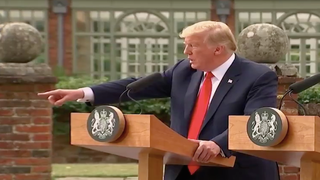 Trump Snubs ‘Fake News’ CNN Reporter at London Press Conference to Take Question From Fox News