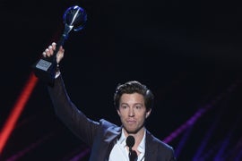 Snowboarder Shaun White Apologizes for ‘Tropic Thunder’-Inspired ‘Simple Jack’ Halloween Costume