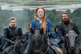 ‘Mary Queen of Scots’ Trailer Pits Saoirse Ronan Against Margot Robbie’s Queen Elizabeth I (Video)