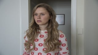 ‘Sharp Objects’ Finale: Marti Noxon Explains the Final Line and Why They Cut the Ending Off Early