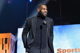 Why LeBron James, the New York Yankees and Kourtney Kardashian Are TV’s Social Media MVPs of the Week