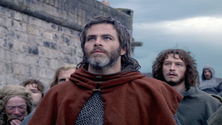 ‘Outlaw King’ Review: Chris Pine Soldiers Bravely Through Crowded Epic
