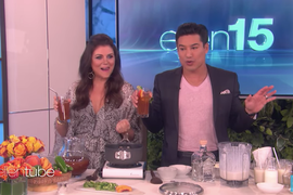 ‘Saved by the Bell’: Mario Lopez, Tiffani Theissen Drink up in Mini Reunion (Video)