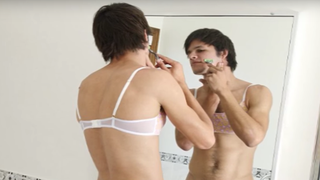 British Tabloid Promotes ‘Lacy Lingerie for Men’ and the Reactions Are Priceless