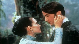 Winona Ryder Thinks She and Keanu Reeves Got Married for Real While Filming ‘Dracula’