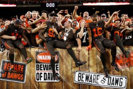 Why Baker Mayfield, Tiger Woods and Beth Pearson Are TV’s Social Media MVPs of the Week