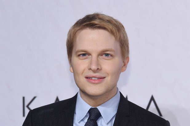 Loses Virginity Porn Natasha Portman - Ronan Farrow Denounces 'Shameful' Soon-Yi Previn Story