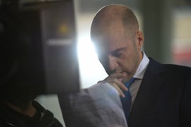 Derren Brown Aims to ‘Create a Hero’ in Trailer for New Netflix Special ‘Sacrifice’ (Exclusive Video)