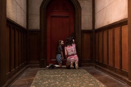 ‘Haunting of Hill House’ Creator Explains How They Kept Red Room Twist Hidden Until the Very End