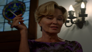 ‘AHS’ Star Jessica Lange Explains How Ryan Murphy Lured Her Back With a ‘Deliriously Fun’ Death Scene