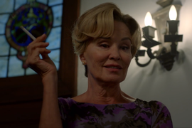 ‘AHS’ Star Jessica Lange Explains How Ryan Murphy Lured Her Back With a ‘Deliriously Fun’ Death Scene