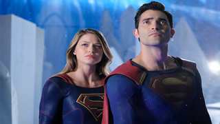 ‘Supergirl’ Star Melissa Benoist Teases the Arrival of Lois Lane to ‘Elseworlds’ Crossover (Photo)