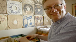 ‘Bathtubs Over Broadway’ Film Review: Ebullient Doc Sheds Light on Musicals Aimed at Corporate America