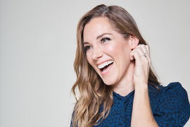 ‘Sideswiped’ Star Carly Craig Details Awkward IRL Date: ‘The Guy Started Crying’ (Video)
