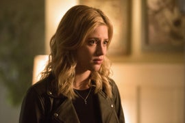 ‘Riverdale’ Showrunner Says Next Week’s Episode Is a ‘Twist’ on Fan Favorite From Season 2