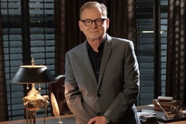 ‘Handmaid’s Tale’ Producer Warren Littlefield Signs New Pod Deal With Fox TV