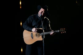 Ratings: Garth Brooks ‘Live at Notre Dame’ Got 8.9 Million Friends in Low Places for CBS