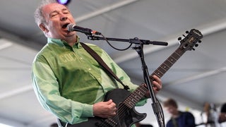 Pete Shelley, Buzzcocks Lead Singer, Dies at 63