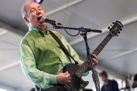 Pete Shelley, Buzzcocks Lead Singer, Dies at 63