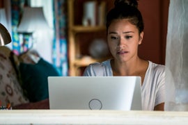 ‘Jane the Virgin’ Characters ‘Probably’ Won’t Appear on Spinoff, Creator Says – at Least, ‘Not in the First Year’