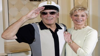 Daryl Dragon, the Captain of Pop Duo Captain and Tennille, Dies at 76