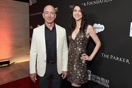 Jeff Bezos to Keep 75% of Amazon Stock He Held With Ex-Wife