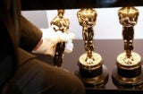 Oscars statuettes