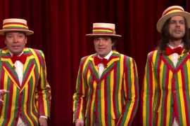 Weezer Joins Jimmy Fallon’s Ragtime Gals to Perform Barbershop Quartet ‘Buddy Holly’ (Video)