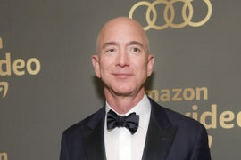 National Enquirer Paid Brother of Jeff Bezos’ Mistress Lauren Sanchez $200,000 for His Text Messages (Report)