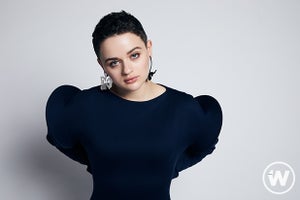 Joey King, The Act Bullet Train Brad Pitt
