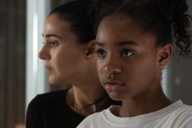‘The Passage’ Creator on ‘Complication’ Created by Fanning and Amy’s Season 1 Finale Flash-Forward
