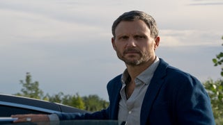‘Chambers’ Star Tony Goldwyn on Directing That ‘Otherworldly’ Episode With ‘Uma and Sivan in a Box’