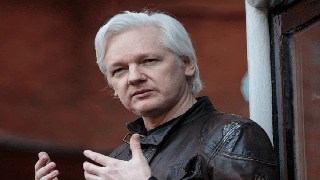 Julian Assange Indicted by US on 18 Counts in Classified Information Case