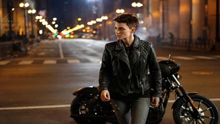 ‘Batwoman’ Star Ruby Rose Reveals Emergency Neck Surgery After Stunt Injury (Graphic Video)
