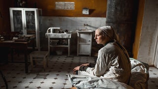 ‘Beanpole’ Film Review: Dark Russian Drama Delves Into Postwar Purgatory