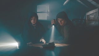 ‘Low Tide’ Film Review: Coming-of-Age Tale About Buried Treasure Digs Up Promising Talent