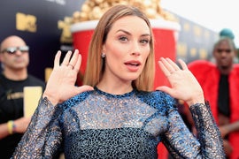 Arielle Vandenberg to Host CBS’ ‘Love Island’