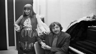 Elliot Roberts, Manager of Joni Mitchell and Neil Young, Dead at 76