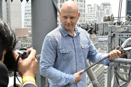ABC’s ‘Highwire Live’: Why Nik Wallenda Is Totally Cool With Wearing a Safety Harness This Time