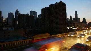Power Returns After Manhattan Blackout Leaves 42,000 People Without Electricity, Darkens Times Square