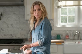 ‘Dead to Me’ Star Christina Applegate on Why Female Writers Need to Tackle Women’s Friendships