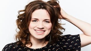 Alice Wetterlund Tells Us About Her New Stand-Up Special ‘My Mama Is a Human and So Am I’ (Video)