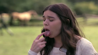 Hailee Steinfeld Is a Bad Ass Emily Dickinson in First Look at Apple TV’s ‘Dickinson’ (Video)