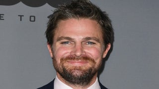 ‘Arrow’ Star Stephen Amell to Lead Starz Wrestling Drama ‘Heels’