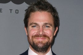 ‘Arrow’ Star Stephen Amell to Lead Starz Wrestling Drama ‘Heels’