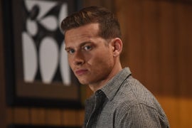 ‘9-1-1’ Chief on Premiere’s Tsunami Cliffhanger and How They Sunk the Santa Monica Pier