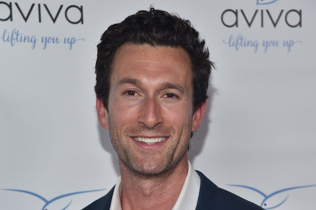 618px x 412px - Aaron Lazar Replaces Steven Pasquale on Fox's 'Filthy Rich'