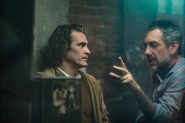 ‘Joker’ Director Todd Phillips Wanted Joaquin Phoenix’s Arthur to Look ‘Wolf-Like and Malnourished’