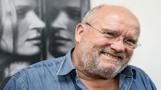 Peter Lindbergh, Acclaimed Fashion Photographer, Dies at 74