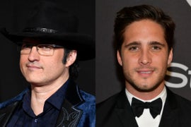 Robert Rodriguez, Diego Boneta to Adapt Mexican Comic ‘El Gato Negro’ for Apple TV+